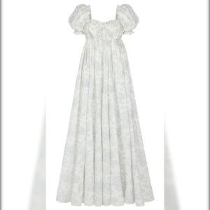 Small Selkie Austen Seashell Gown